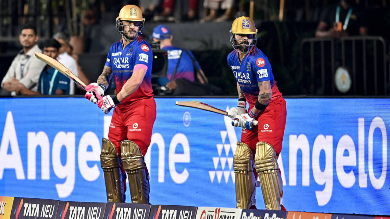 Virat Kohli and Faf du Plessis synchronise their pre-match batting rituals, Royal Challengers Bengaluru vs Kolkata Knight Riders, IPL 2024, Bengaluru, March 29, 2024