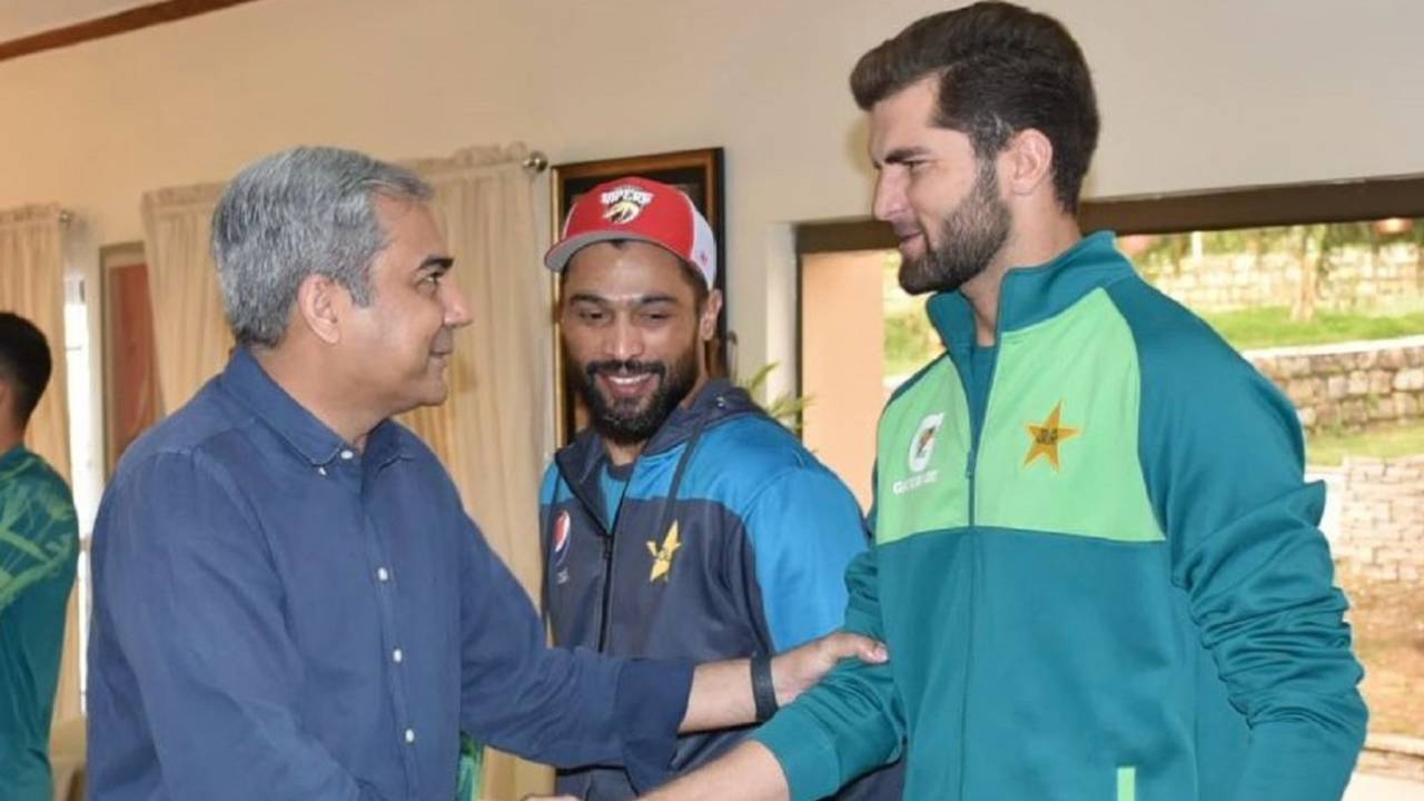 PCB chairman Mohsin Naqvi and Shaheen Shah Afridi shake hands as Mohammad Amir looks on, Kakul, April 1, 2024