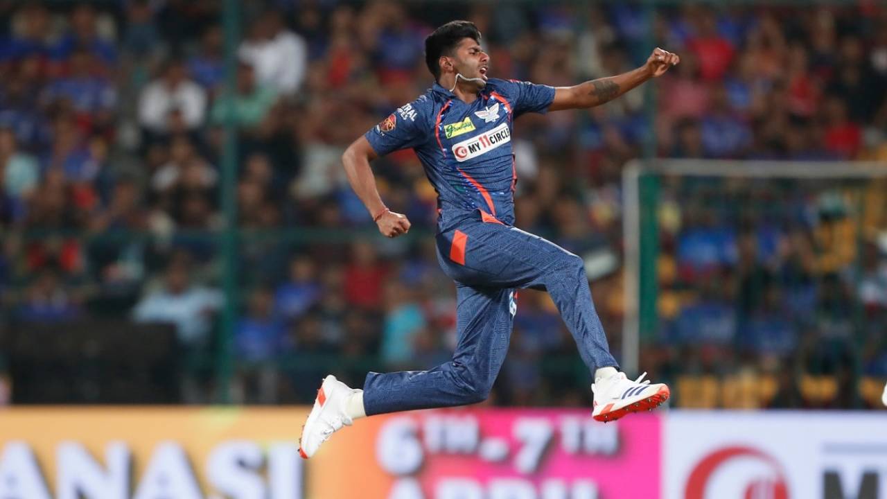 Mayank Yadav leaps in air after taking a wicket, Royal Challengers Bengaluru vs Lucknow Super Giants, IPL, Bengaluru, April 2, 2024
