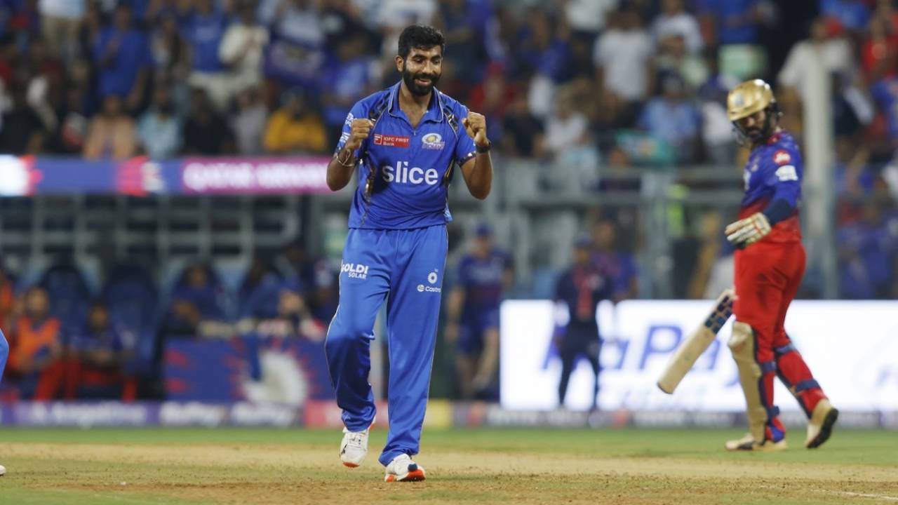 Jasprit Bumrah struck back-to-back in the 17th over, Mumbai Indians vs Royal Challengers Bangalore, IPL 2024, Mumbai, April 11, 2024