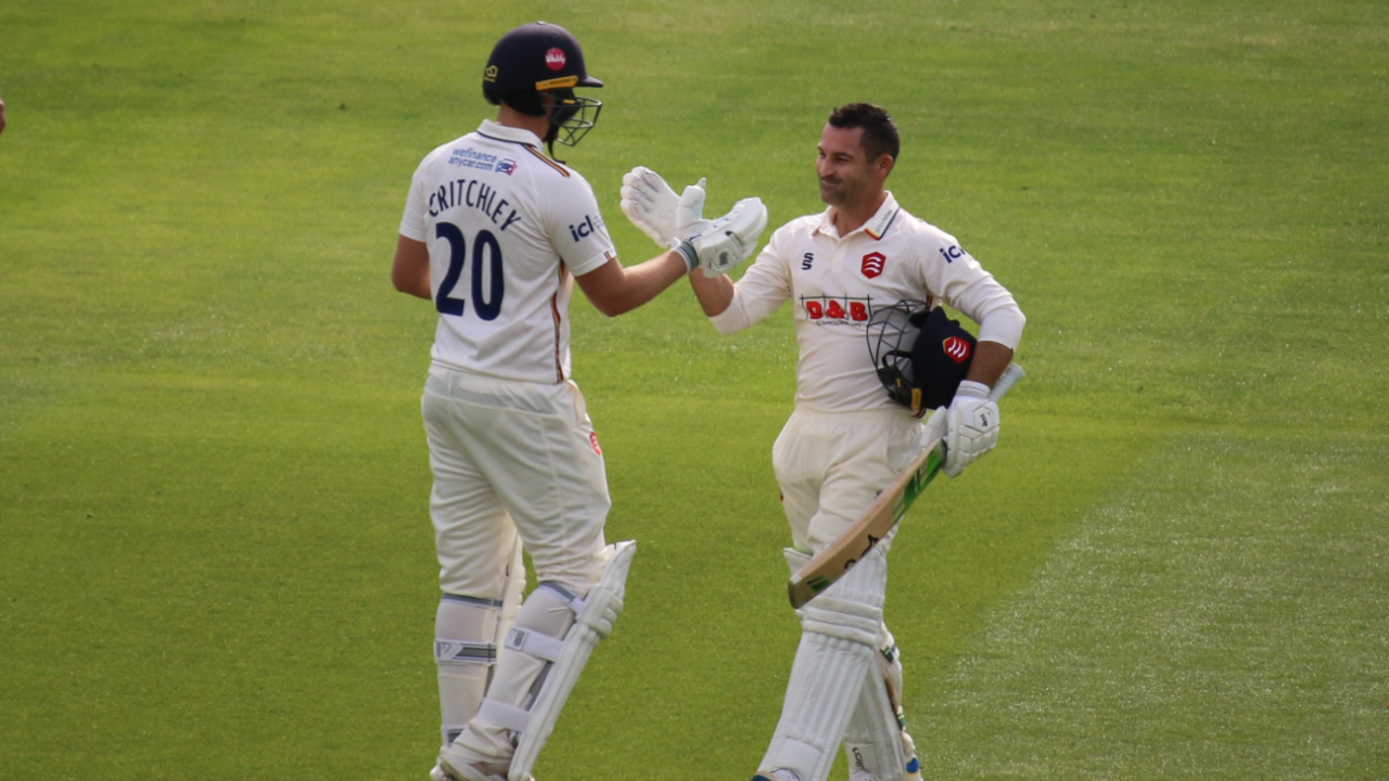 Dean Elgar brought up his maiden Essex hundred on the first day at Chelmsford, Essex vs Kent, County Championship, Division One, April 12, 2024