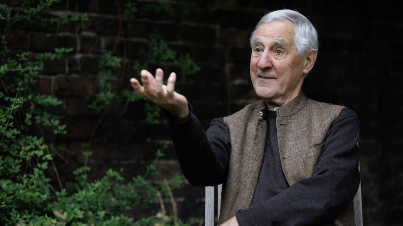 Mike Brearley gestures during a photo session, London, May 19, 2023