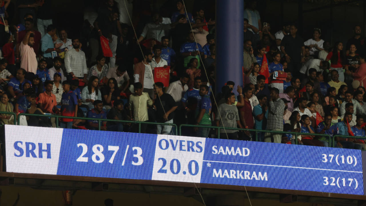 Sunrisers Hyderabad piled up a record-breaking 287 for 3&nbsp;&nbsp;&bull;&nbsp;&nbsp;BCCI