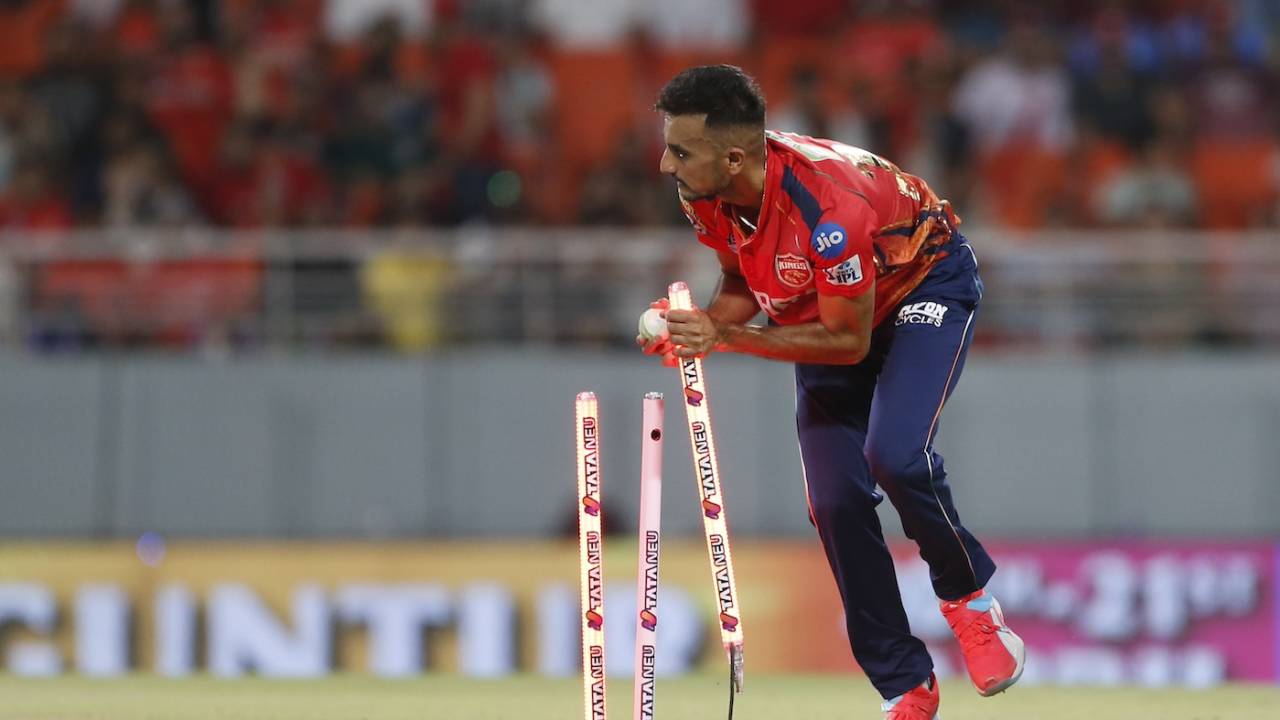 Harshal Patel completes Mohammad Nabi's run out to wind up an excellent final over