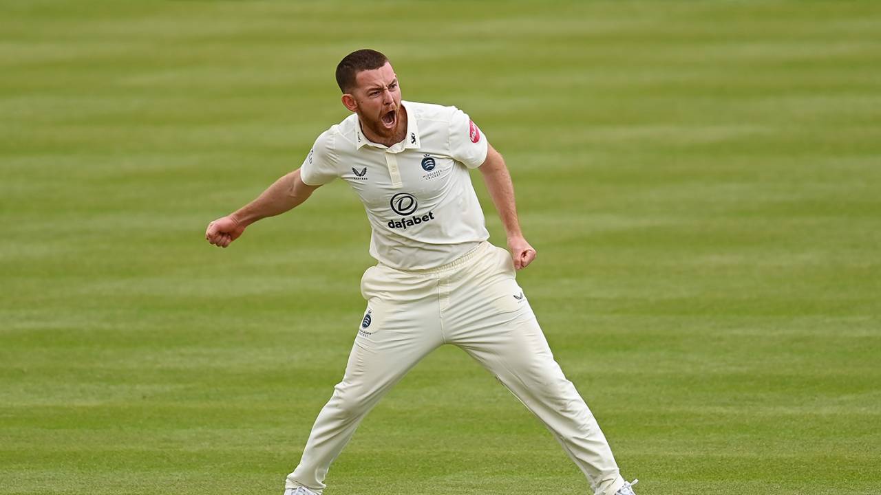 Ryan Higgins claimed a four-wicket haul