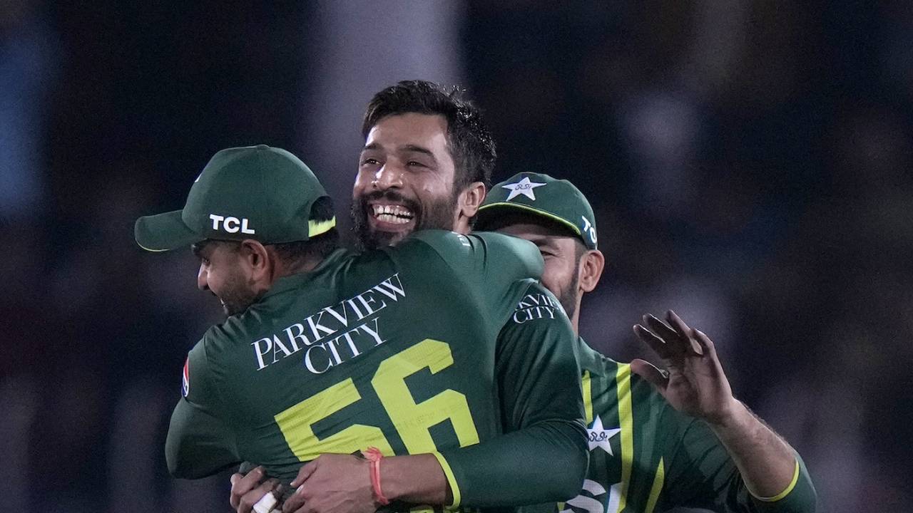 Mohammad Amir, back bowling for Pakistan after a gap of a little under four years, returned 2 for 13, Pakistan vs New Zealand, 2nd T20I, Rawalpindi, April 20, 2024