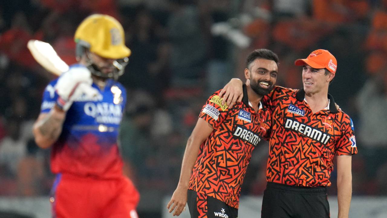 Jaydev Unadkat dragged RCB back with figures of 4-0-30-3