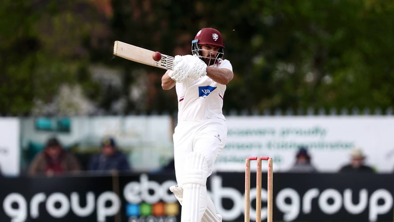 Andrew Umeed pulls during his innings of 47, Worcestershire vs Somerset, County Championship, Division One, Kidderminster, April 26, 2024