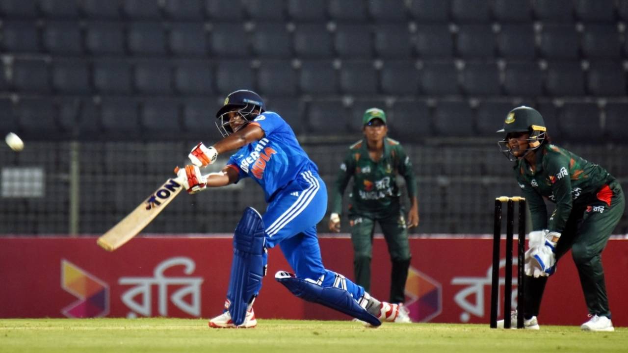 Dayalan Hemalatha got off to a flier in the powerplay, Bangladesh vs India, 2nd women's T20I, Sylhet, April 30, 2024