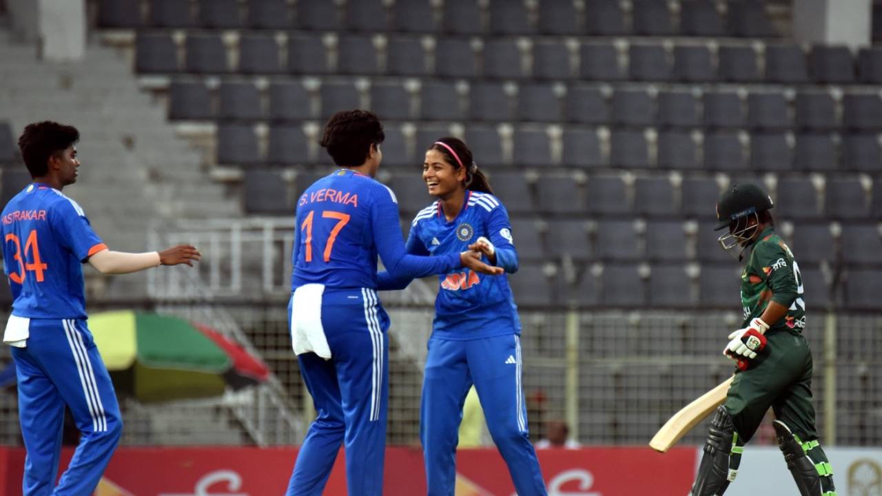 Shreyanka Patil took 2 for 24 in her four overs, Bangladesh vs India, 2nd women's T20I, Sylhet, April 30, 2024