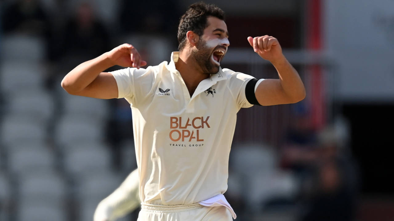 Wes Agar celebrates a wicket, Lancashire vs Kent, County Championship, Division One, Old Trafford, May 5, 3024