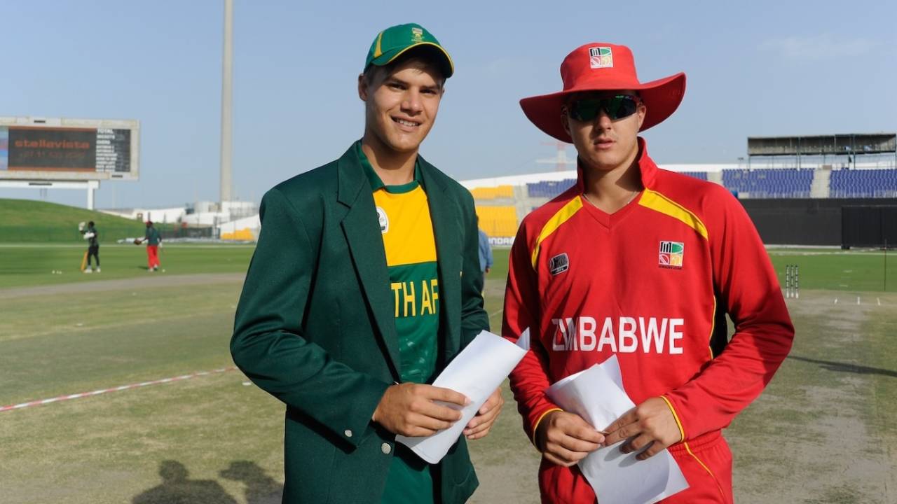 Aiden Markram (left) and Malcolm Lake at the toss, South Africa Under-19s vs Zimbabwe Under-19s, Under-19 World Cup, Abu Dhabi, February 18, 2014