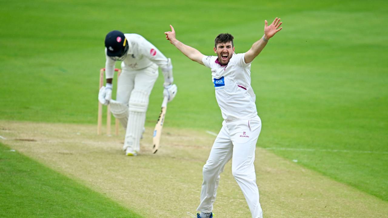 Craig Overton struck early for Somerset, including the wicket of Daniel Bell-Drummond Somerset vs Kent, County Championship, Taunton, May 18, 2024
