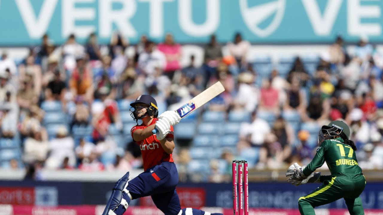 Dani Gibson smashes a boundary through midwicket, England vs Pakistan, 3rd Women's T20I, Headingley, May 19, 2024