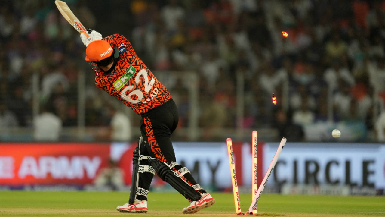 Travis Head had his stumps cleaned up second ball, bagging his second duck in a row, Kolkata Knight Riders vs Sunrisers Hyderabad, Qualifier 1, IPL 2024, Ahmedabad, May 21, 2024