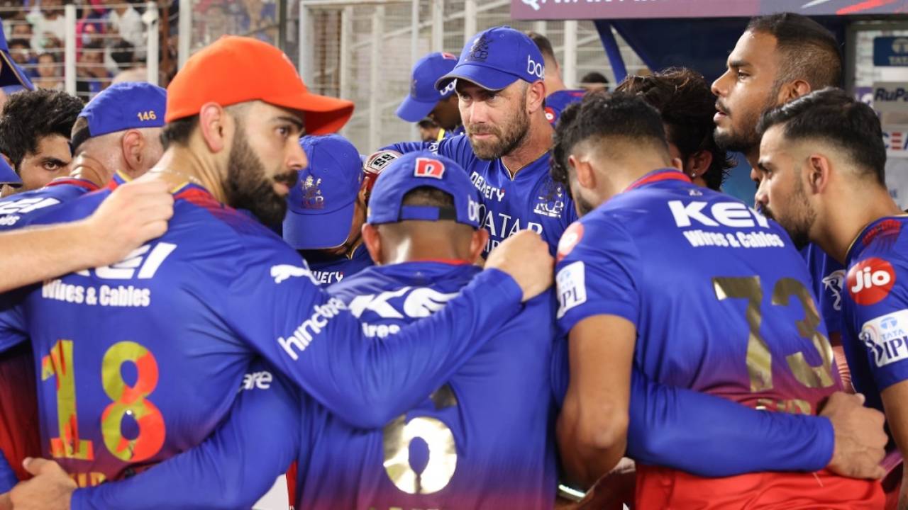 The RCB huddle before the chase Rajasthan Royals vs Royal Challengers Bengaluru, IPL 2024, Eliminator, Ahmedabad, May 22, 2024 