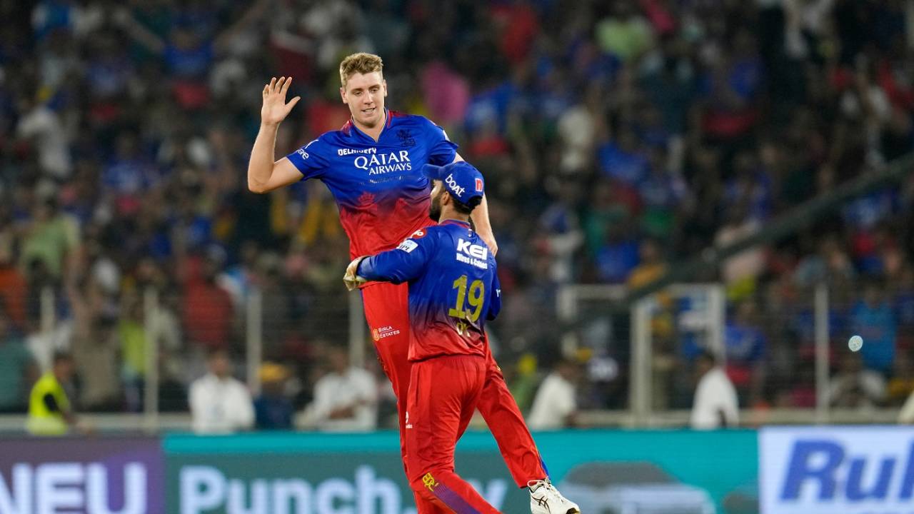 Cameron Green and Dinesh Karthik celebrate after successfully reviewing, Rajasthan Royals vs Royal Challengers Bengaluru, IPL 2024, Eliminator, Ahmedabad, May 22, 2024 