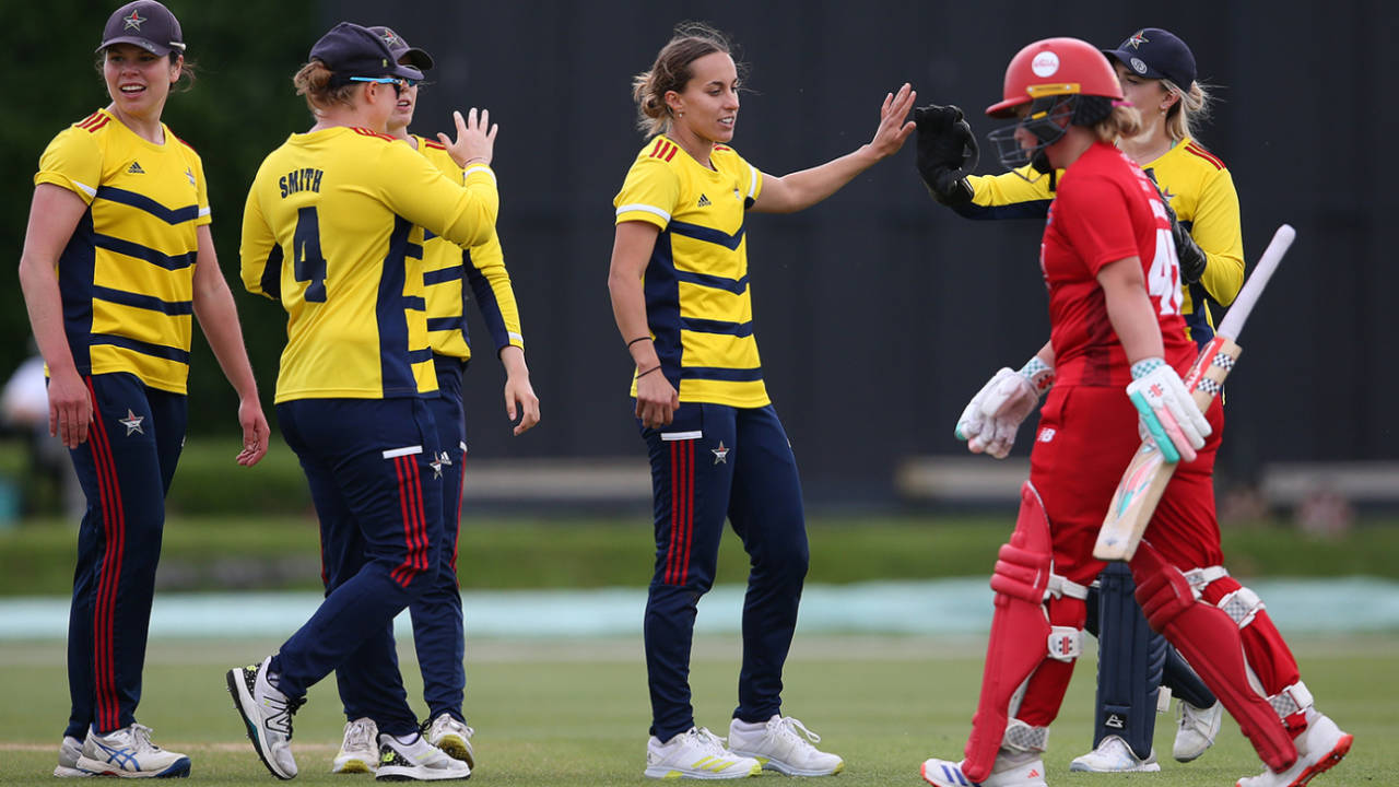 Tash Farrant claimed a brace of wickets at the death, South East Stars vs Thunder, Charlotte Edwards Cup, Beckenham, May 24, 2024