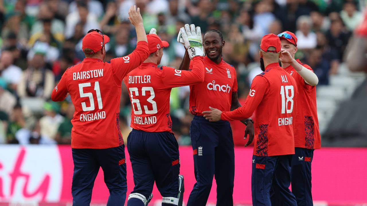 Jofra Archer takes the plaudits after claiming his comeback wicket, England vs Pakistan, 2nd T20I, Edgbaston, May 25, 2024