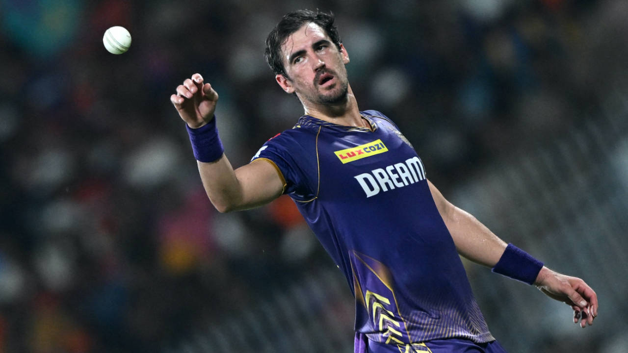 Mitchell Starc was bending the ball sideways in his opening spell, Kolkata Knight Riders vs Sunrisers Hyderabad, IPL 2024 final, Chennai, May 26, 2024