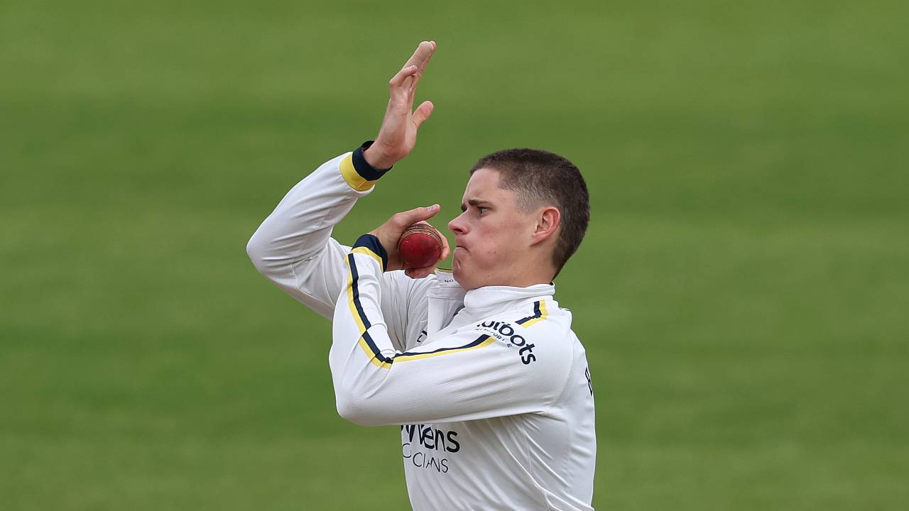 Warwickshire's Jacob Bethell took career-best figures of 4 for 20 against Lancashire 