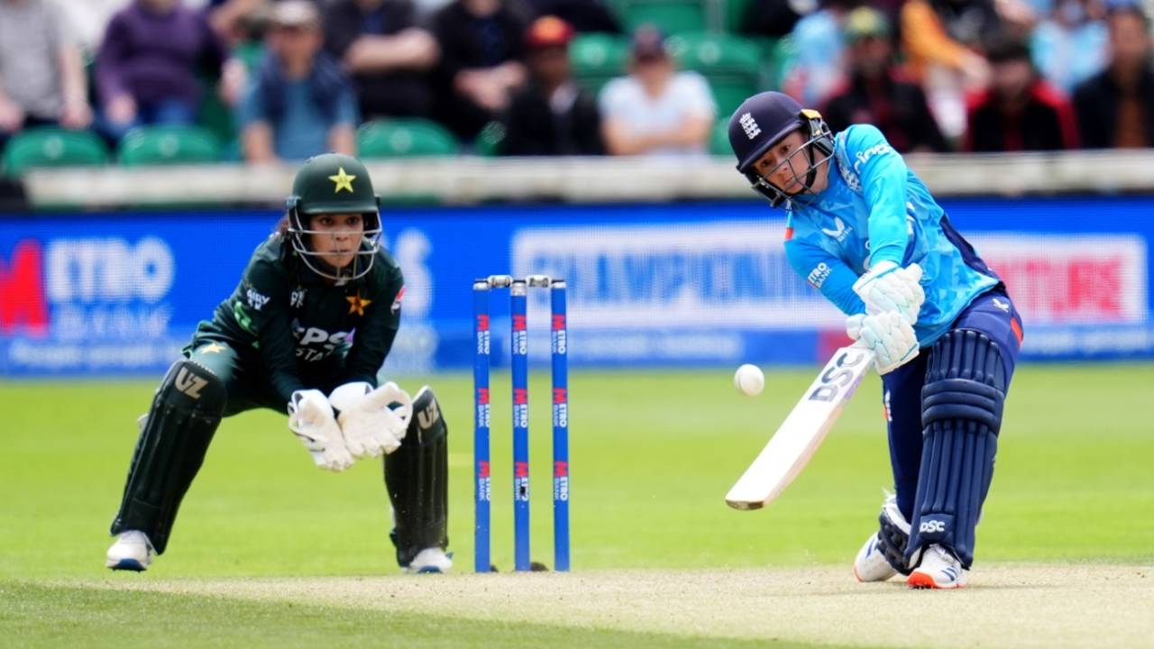 Danni Wyatt goes inside out for a six, England vs Pakistan, 3rd Women's ODI, Chelmsford, May 29, 2024