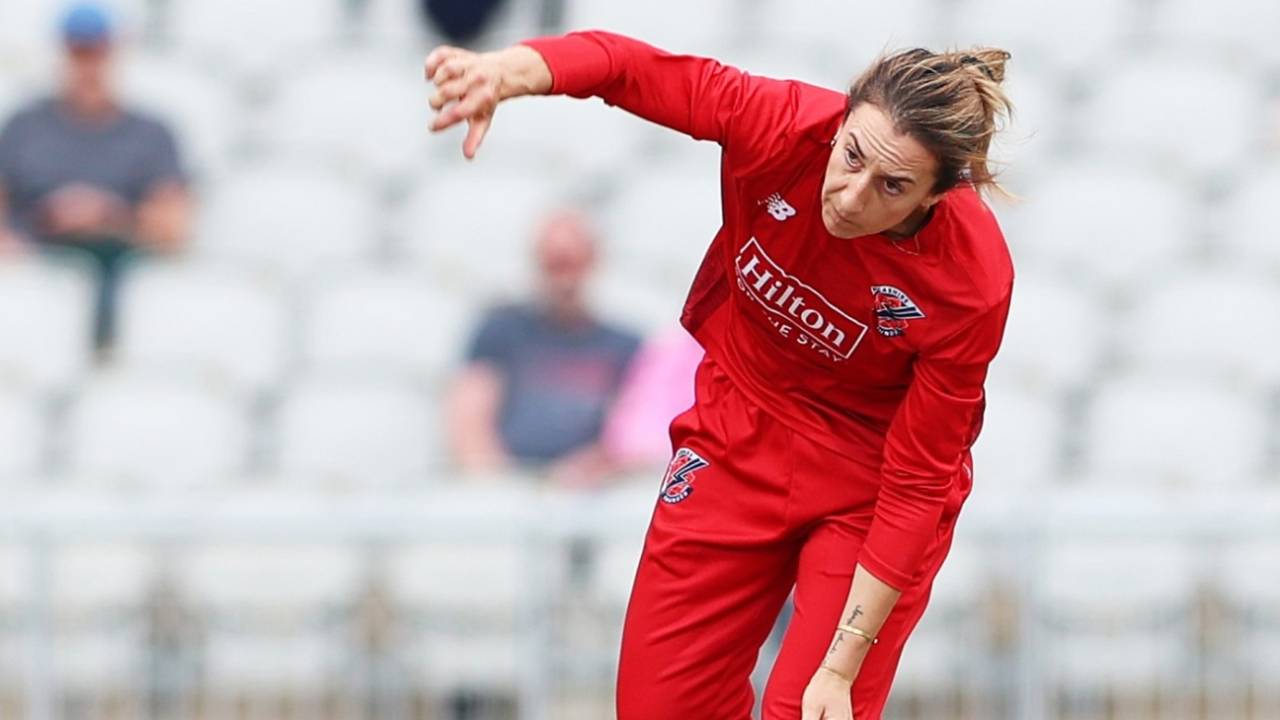 Fi Morris picked up three wickets, Thunder vs Central Sparks, Charlotte Edwards Cup, Old Trafford, May 30, 2024
