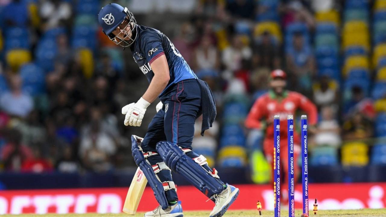 Michael van Lingen chopped one on on the second ball, Namibia vs Oman, T20 World Cup 2024, Group B, Bridgetown, June 2, 2024
