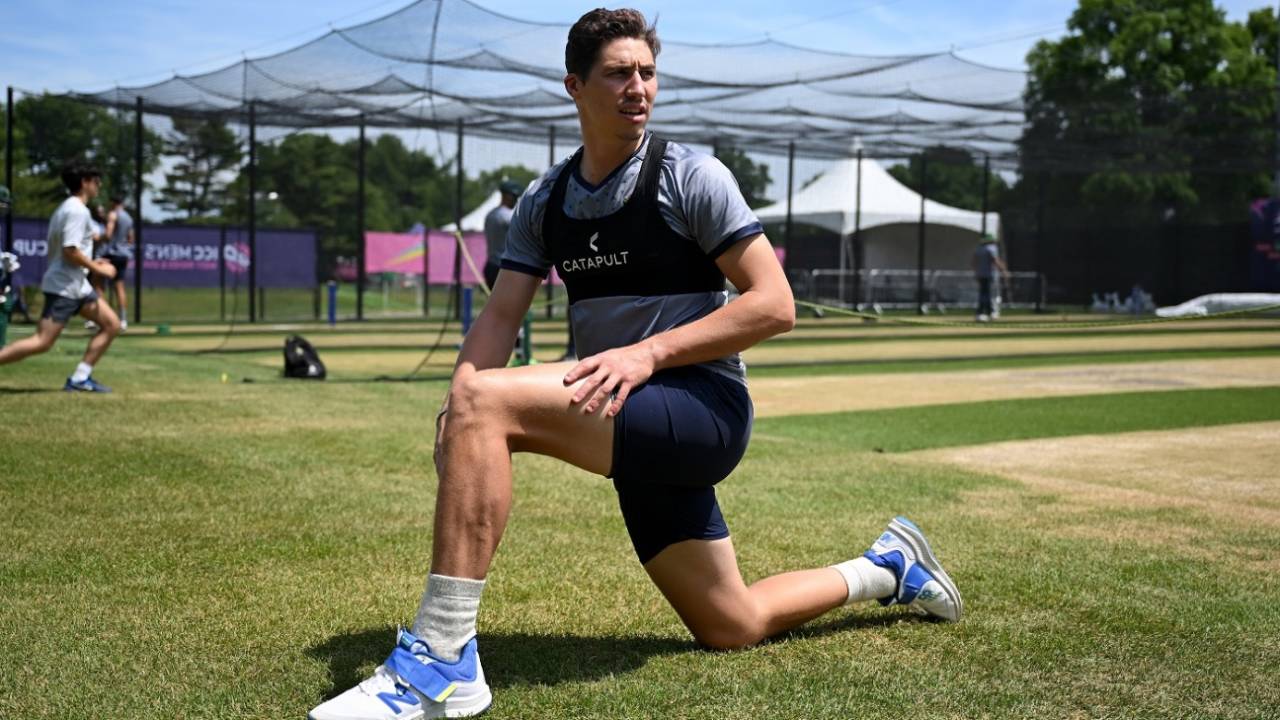 Nandre Burger does some stretching, T20 World Cup 2024, New York, June 2, 2024