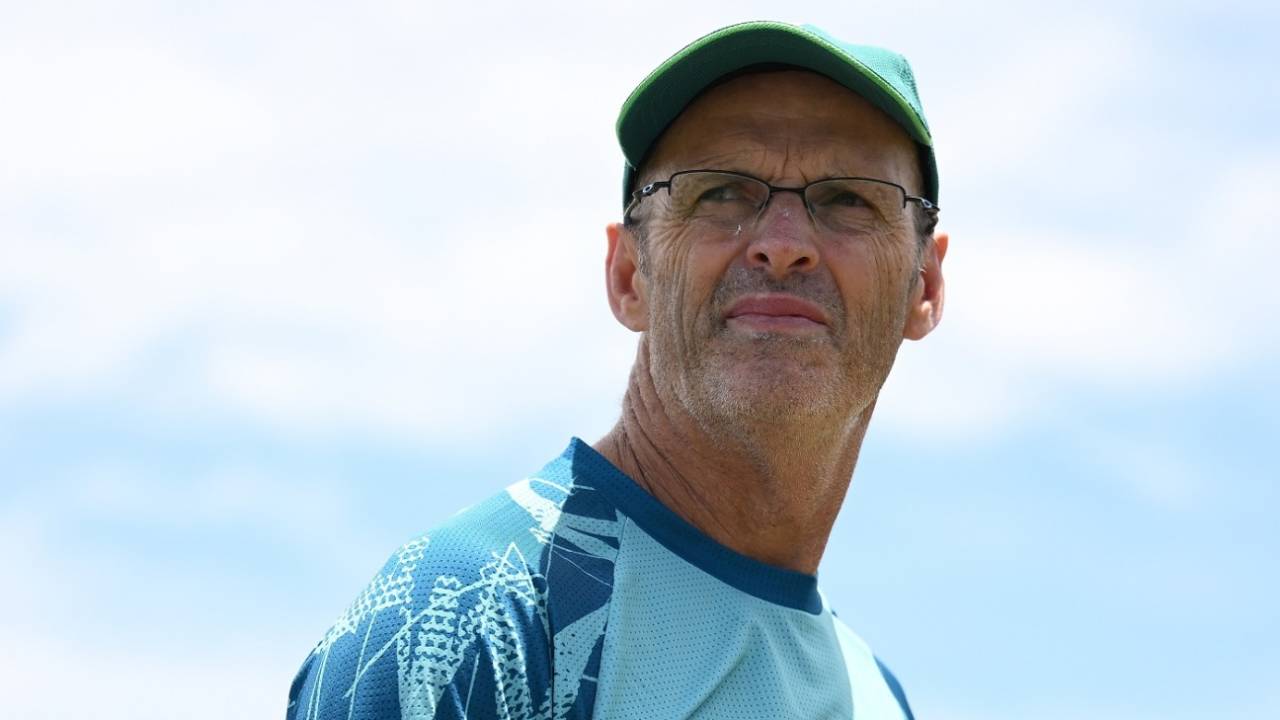 Gary Kirsten oversees Pakistan's training session, Dallas, June 5, 2024