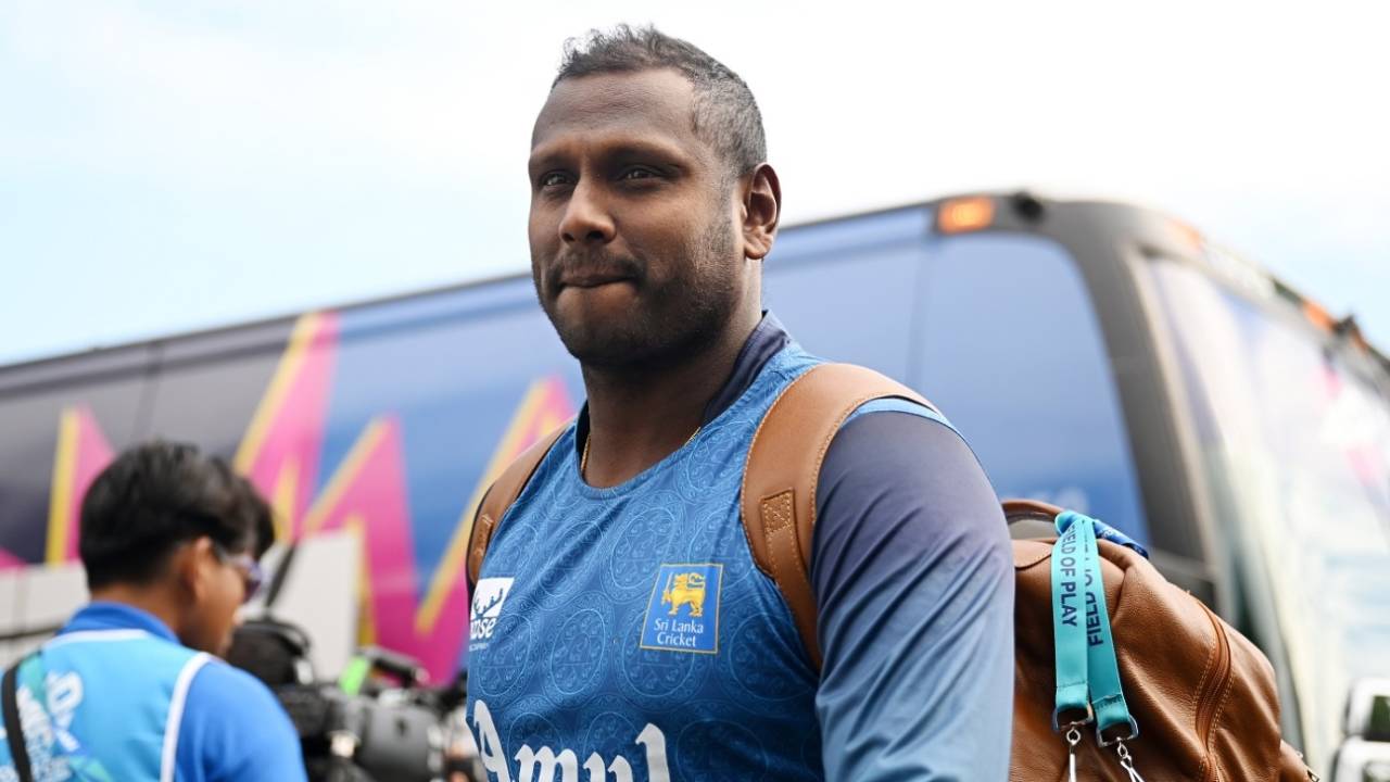 Angelo Mathews makes his way into the ground for Sri Lanka's opening game fixture, South Africa vs Sri Lanka, T20 World Cup 2024, New York, June 3, 2024