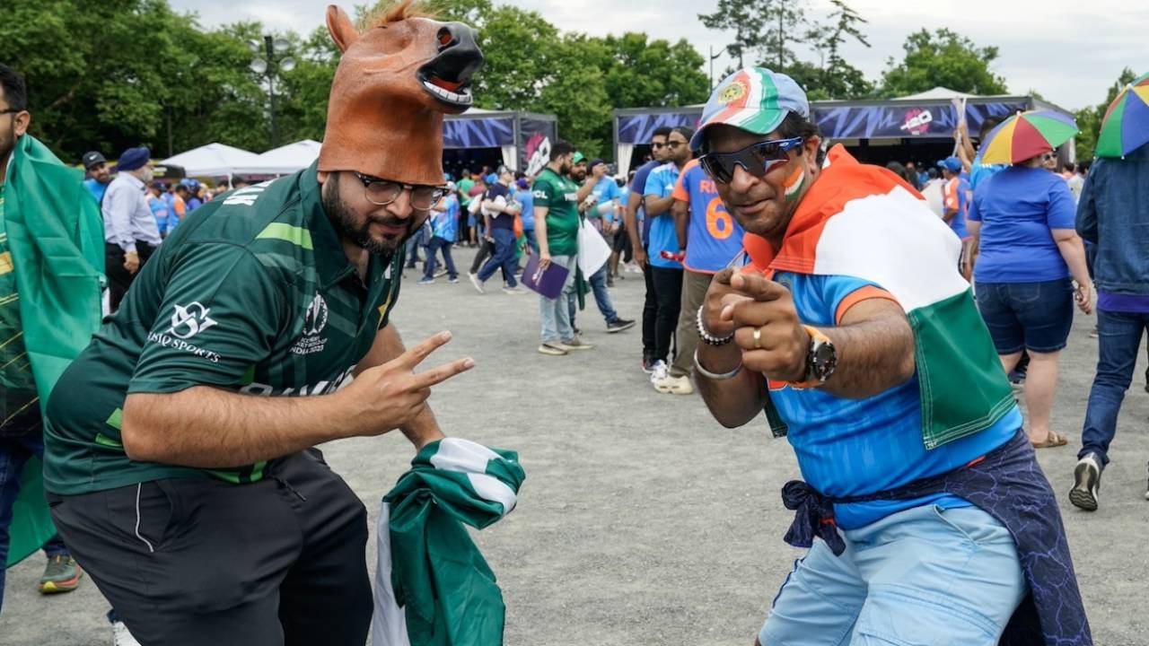 Fans show off their colours, India vs Pakistan, T20 World Cup 2024, New York, June 9, 2024