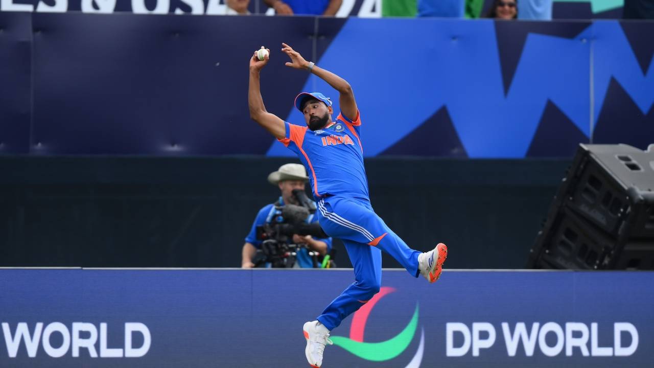 Mohammed Siraj held on to a superb catch in the deep to send back Nitish Kumar, USA vs India, T20 World Cup 2024, New York, June 12, 2024