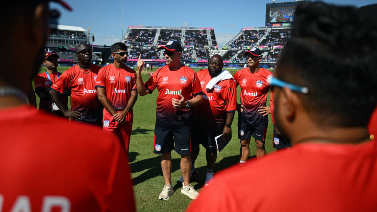 USA coach Stuart Law addresses the side before their match against India, USA vs India, T20 World Cup 2024, New York, June 12, 2024