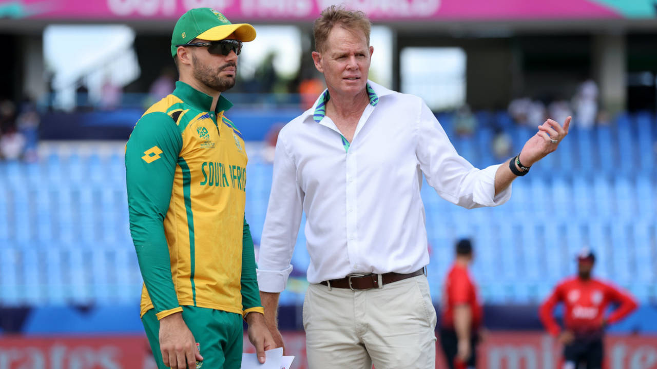 Aiden Markram has a word with Shaun Pollock, USA vs South Africa, T20 World Cup 2024, North Sound, June 19, 2024