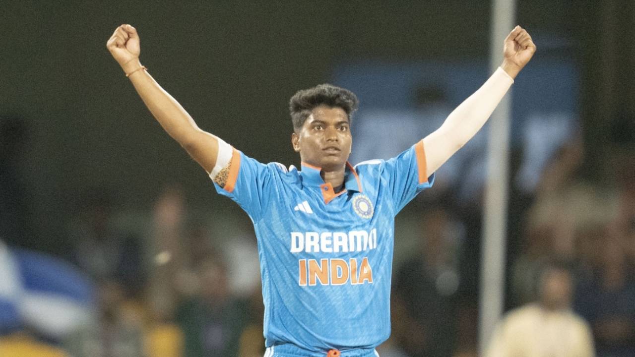 Pooja Vastrakar held her nerve in the last over to win the match for India, India vs South Africa, 2nd women's ODI, Bengaluru, June 19, 2024