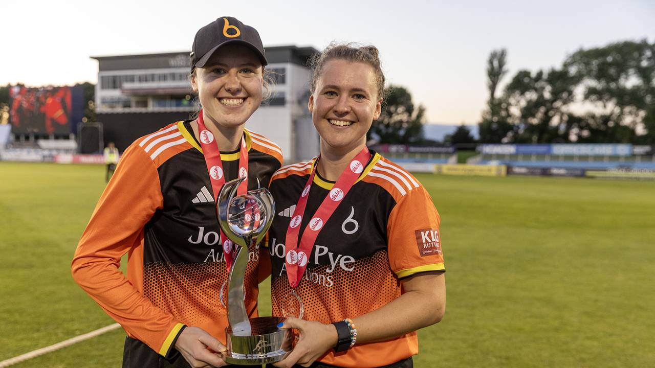 Sarah Bryce and Kathryn Bryce were instrumental in Blaze's victory, The Blaze vs South East Stars, Charlotte Edwards Cup final, Derby, June 22, 2024