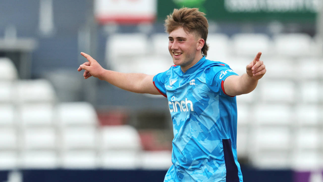 Noah Thain strikes for England in the Under-19 ODI at Chelmsford, England vs Sri Lanka, 1st Youth ODI, Chelmsford, June 28, 2024