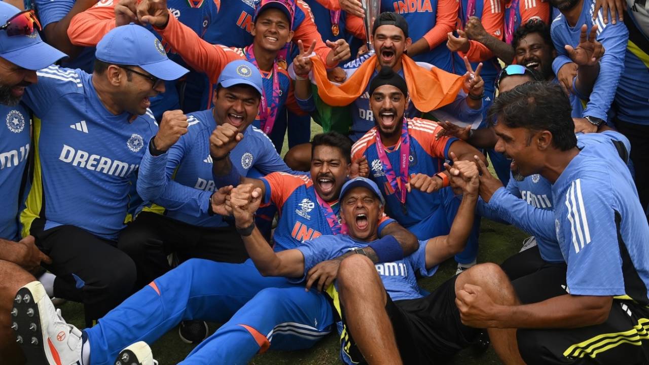 Hardik Pandya and Rahul Dravid lead the celebrations for India, India vs South Africa, T20 World Cup final, Bridgetown, Barbados, June 29, 2024