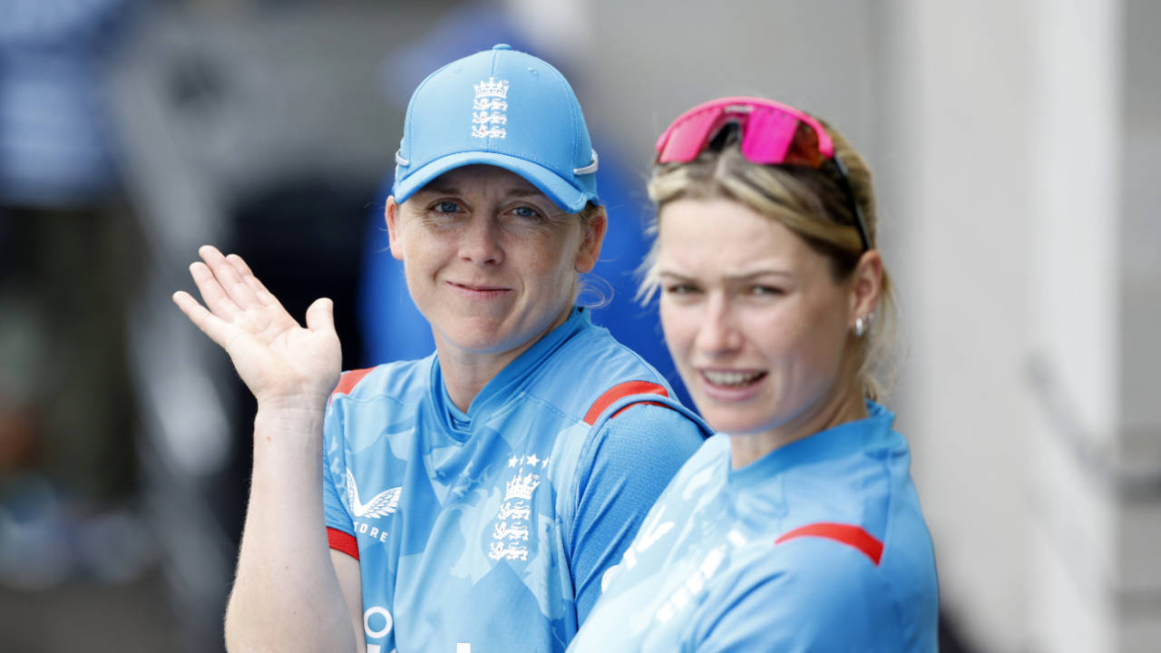 Heather Knight and Lauren Bell wait for the rain to stop, England vs New Zealand, 3rd Women's ODI, Bristol, July 3, 2024