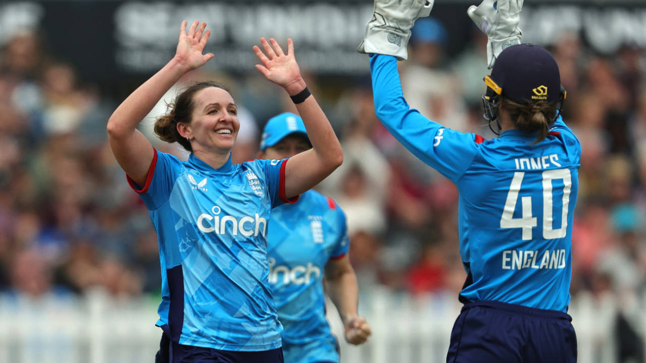 Kate Cross claimed two wickets in her nine overs, England vs New Zealand, 3rd Women's ODI, Bristol, July 3, 2024