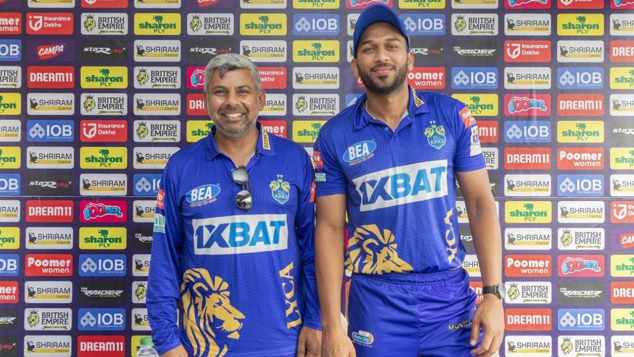 Lyca Kovai Kings captain M Shahrukh Khan with coach Hariesh Jaikumar ahead of start of TNPL 2024, Salem, July 4, 2024