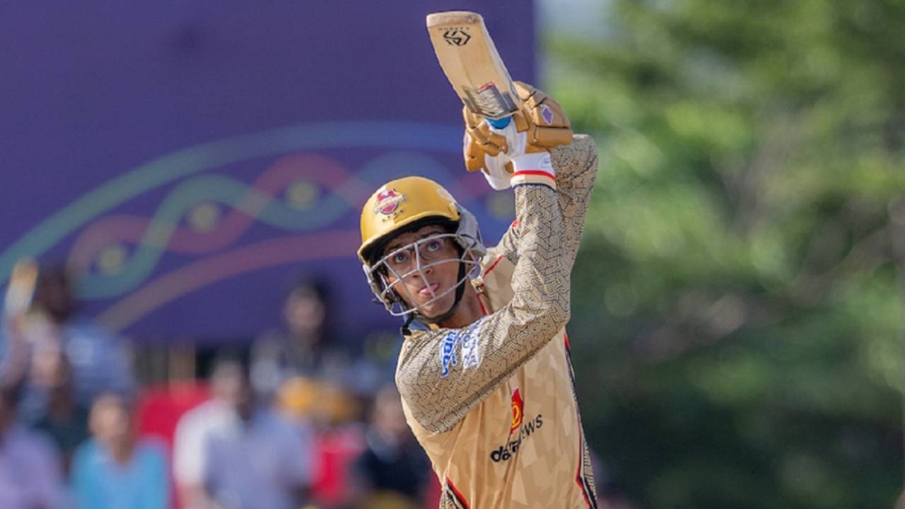 Andre Siddarth hits over the top in the TNPL, Chepauk Super Gillies vs Idream Tiruppur Tamizhans, TNPL 2024, Salem, July 10, 2024