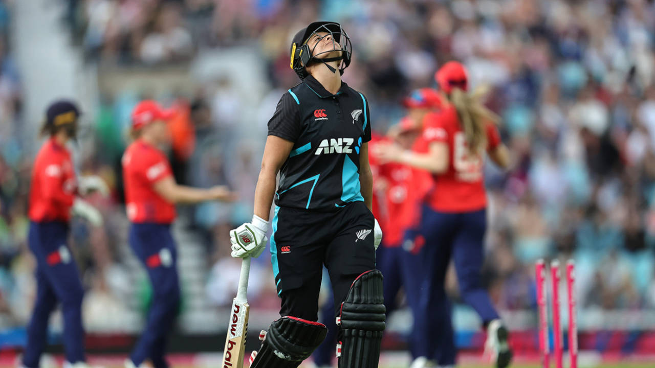 Suzie Bates leaves the field dejected after being bowled by Sophie Ecclestone, 4th Women's Vitality T20I, England vs New Zealand, The Kia Oval, July 13, 2024