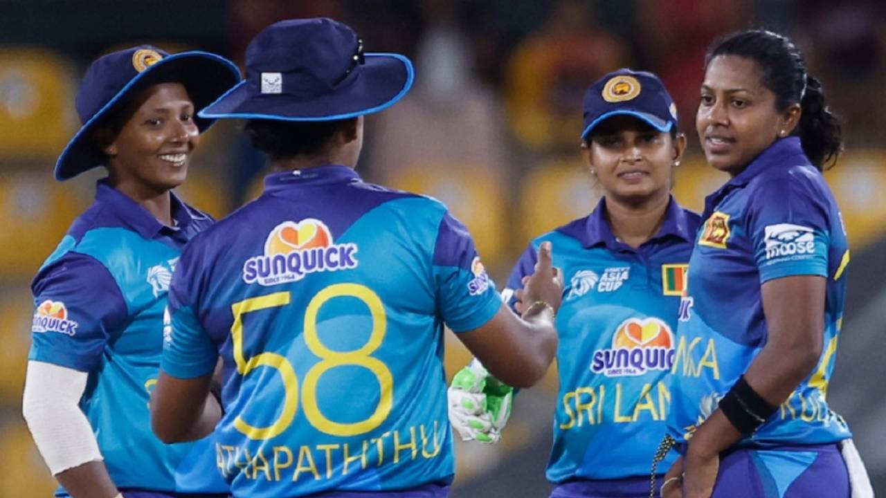 Achini Kulasuriya got Nattaya Boochatham off the first ball of the match, Sri Lanka vs Thailand, Women's Asia Cup, Dambulla, July 24, 2024