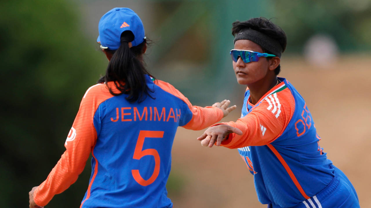 Deepti Sharma kept her fine form going with a miserly 1 for 14 in the semi-final, India vs Bangladesh, Women's Asia Cup 2024, semi-final, Dambulla, July 26, 2024