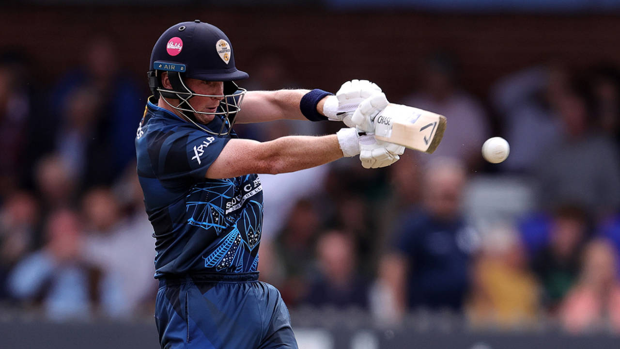 Harry Came latches onto a pull, Derbyshire vs Worcestershire, July 2, 2023