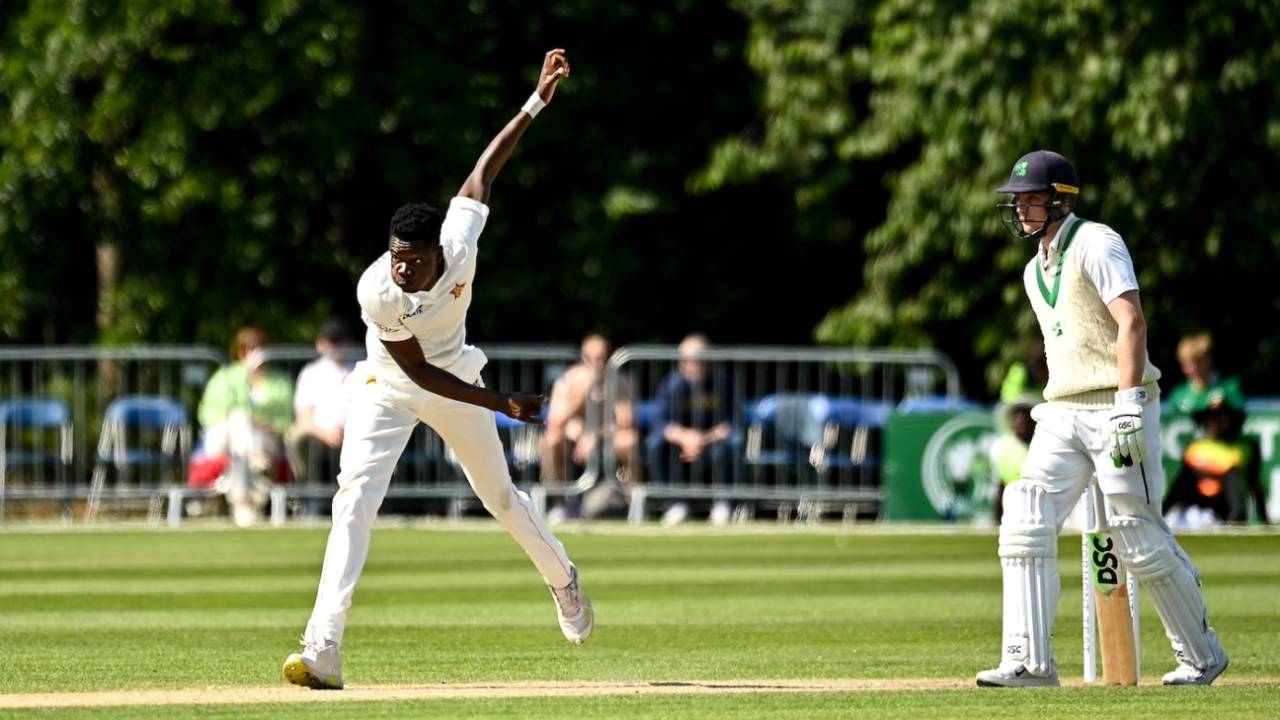 Blessing Muzarabani tried hard but couldn't get the early breakthrough Zimbabwe wanted, Ireland vs Zimbabwe, Only Test, Belfast, 4th day, July 28, 2024