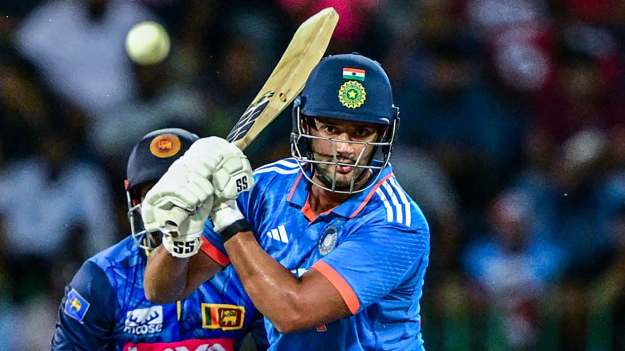 Shivam Dube hit a couple of sixes in his 25 off 24, Sri Lanka vs India, 1st ODI, Colombo, August 2, 2024