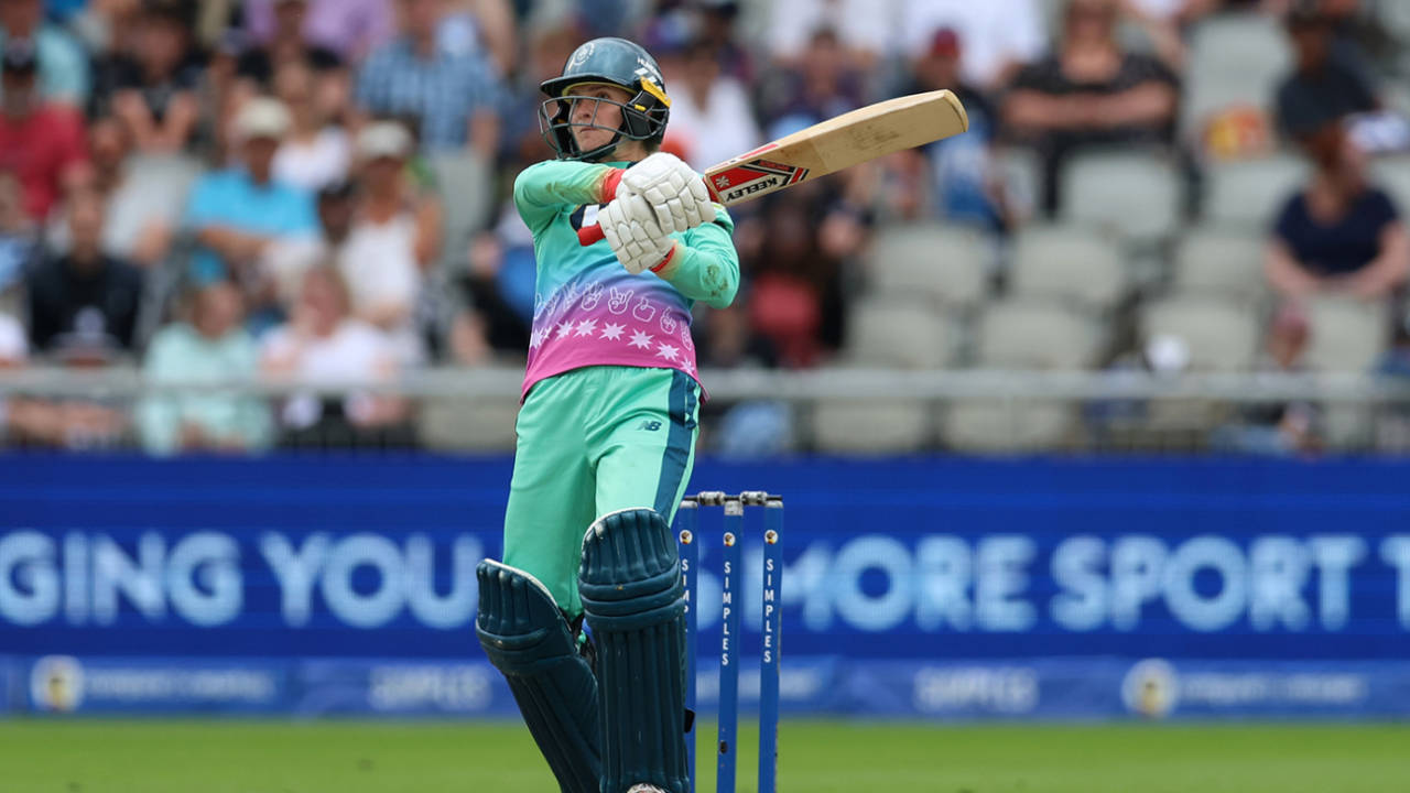 Paige Scholfield heaves one down the ground, Manchester Originals vs Oval Invincibles, The Hundred (Women's), Emirates Old Trafford, August 6, 2024